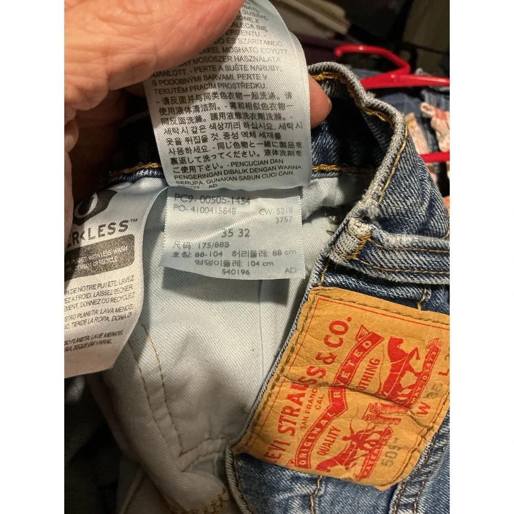 Levi's 505 Straight Relaxed Fir 35x32 Medium Wash Cut Week 52 2018 Just Broke In
